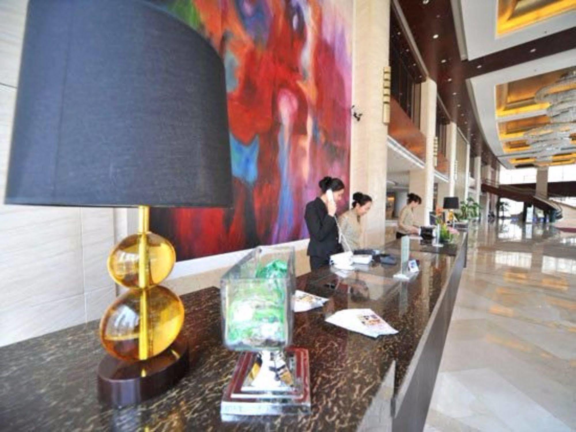 S&N Dalian Hotel Exterior foto